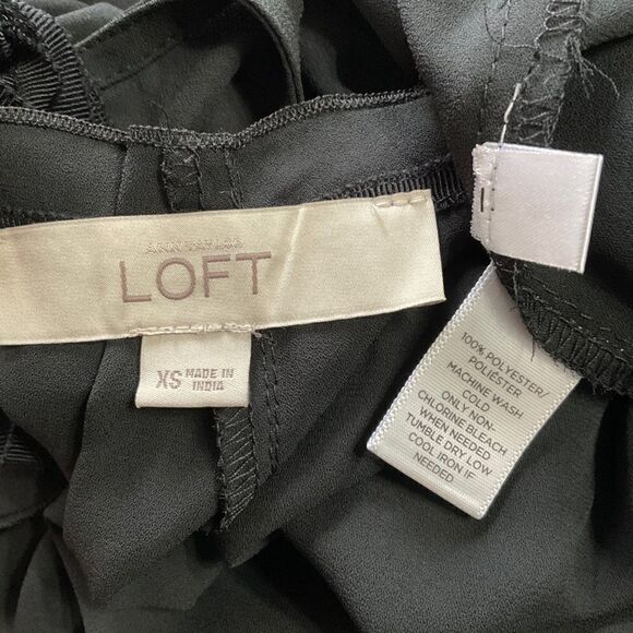 LOFT Black Pleated Sheer Short Sleeve Blouse XS - Picture 5 of 5